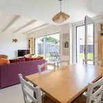 Charmante Maison Proche 펜션 노트르담드몽